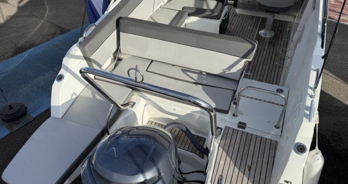 Cap Camarat 7.5 DC2 11 710x375 - Jeanneau Cap Camarat 7.5 DC