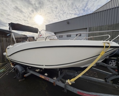 Quicksilver Activ 550 open 15 495x400 - Bateaux &agrave; moteurs