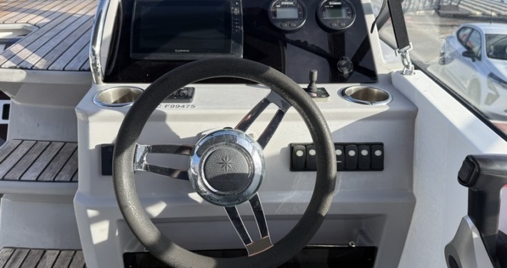 Cap Camarat 7.5 DC2 1 710x375 - Jeanneau Cap Camarat 7.5 DC