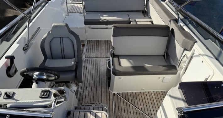 Cap Camarat 7.5 DC2 13 710x375 - Jeanneau Cap Camarat 7.5 DC