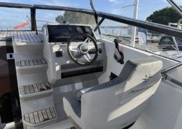 Cap Camarat 7.5 DC2 18 260x185 - Jeanneau Cap Camarat 7.5 DC