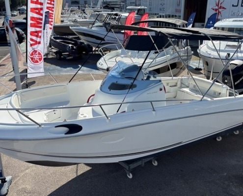 Flyer 750 open 495x400 - Accueil