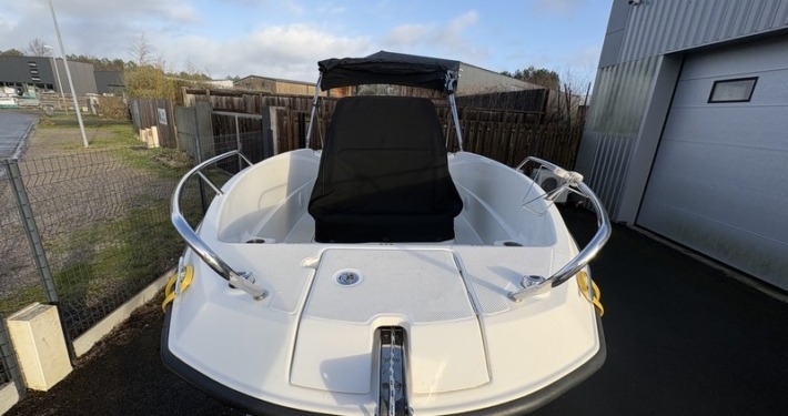 Quicksilver Activ 550 open 1 710x375 - Quicksilver Activ 555 Open