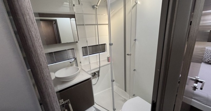 Jeanneau Merry Fisher 1295 Fly mini 22 710x375 - Jeanneau Merry Fisher 1295 Fly