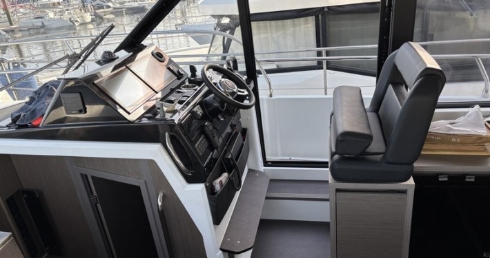 Jeanneau Merry Fisher 1295 Fly mini 6 710x375 - Jeanneau Merry Fisher 1295 Fly