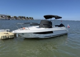 B2 702 1 260x185 - Cap Ferret 702 Sundeck