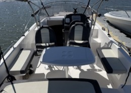 B2 702 10 260x185 - Cap Ferret 702 Sundeck