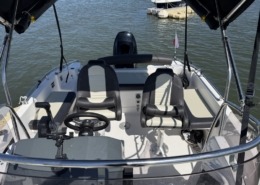 B2 702 9 260x185 - Cap Ferret 702 Sundeck