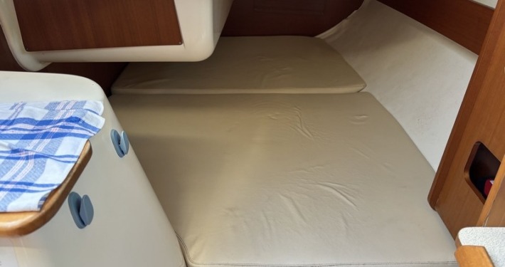 Jeanneau Sun 2500 mini 7 710x375 - Jeanneau Sun 2500