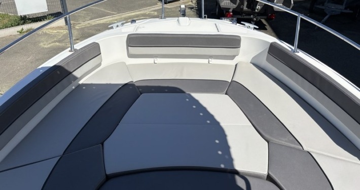 Cap Camarat 6.5 CC Série 3 Cap Camarat 6.5 CC Serie 3 9 710x375 - Cap Camarat 6.5 CC Série 3