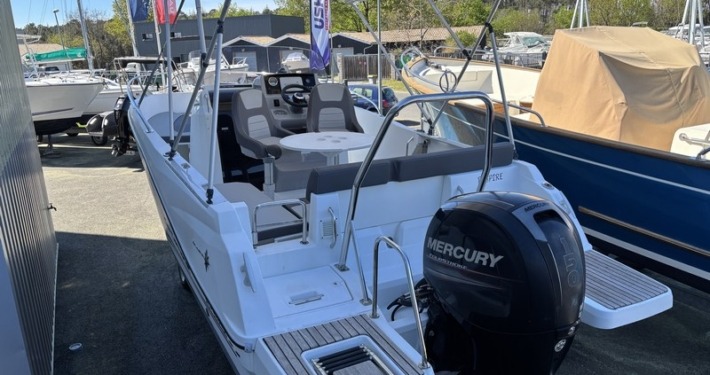 Cap Camarat 6.5 CC Serie 3 12 710x375 - Cap Camarat 6.5 CC S&eacute;rie 3