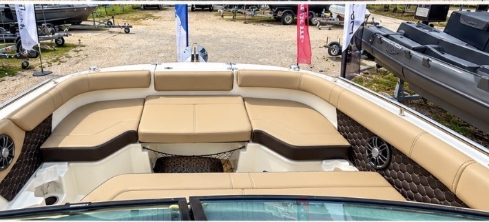 SEARAY 250 SDX IMG 0275 710x322 - SEARAY 250 SDX