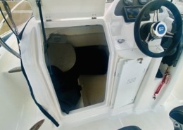 b2 marine 572 10 260x185 - Cap Ferret 572 open