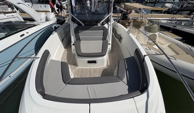 IMG 0218 2 Moyenne 640x375 - Cap Camarat 9.0 CC