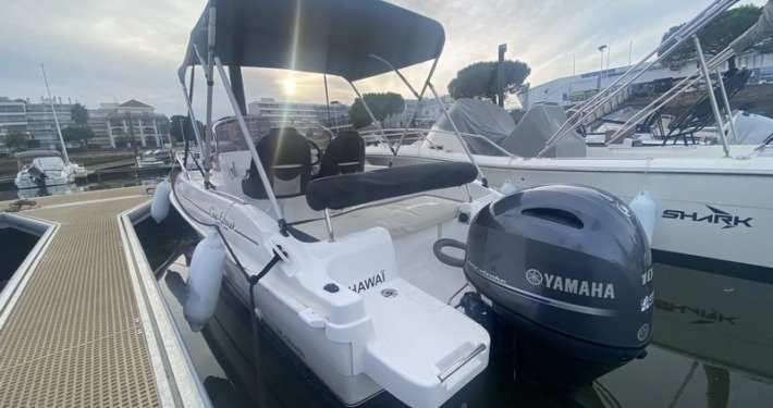 b2 marine 572 3 710x375 - Cap Ferret 572 open