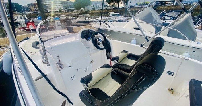 b2 marine 572 7 710x375 - Cap Ferret 572 open