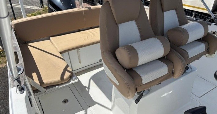 Jeanneau Cap Camarat 7.5 CC Cap Camarat 7.5 CC 16 710x375 - Jeanneau Cap Camarat 7.5 CC