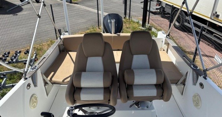 Jeanneau Cap Camarat 7.5 CC Cap Camarat 7.5 CC 9 710x375 - Jeanneau Cap Camarat 7.5 CC